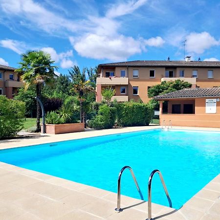 Le Montauriol - Logement Avec Terrasse - Piscine -Tennis - Place De Parking Privee Apartment Montauban Exterior photo